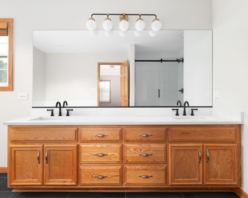 Elegant Vanity Lighting